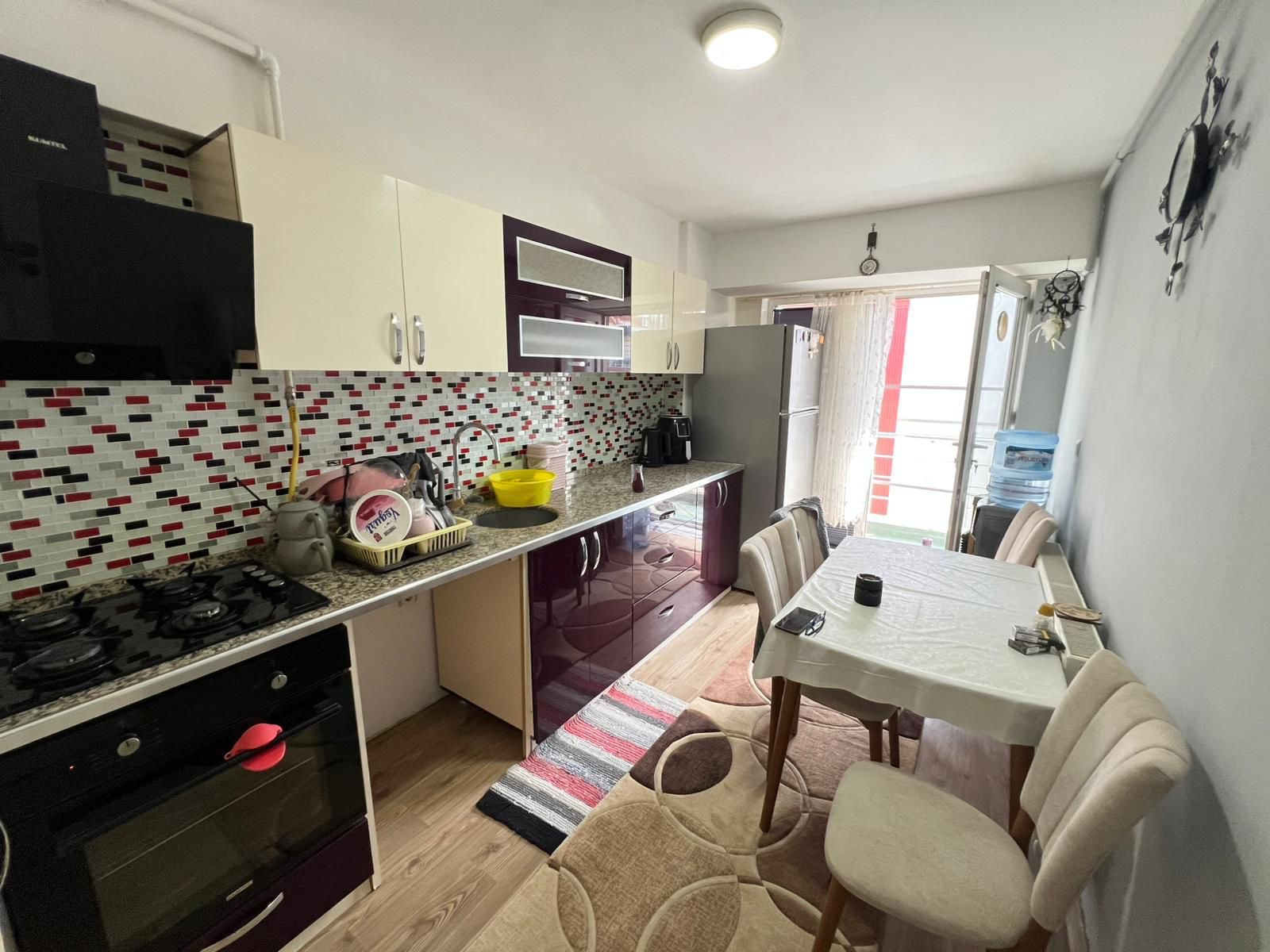 manisa-muradiye-mah-3-1-kapali-mutfak-145-m-cift-cepheli-satilik-daire