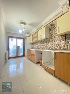 epa-ruzgar-gayrimenkul-den-muradiye-de-satilik-3-1-kapali-mutfak-daire