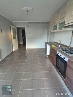 manisa-guzelyurt-mh-3-1-kapali-mutfak-asansorlu-bos-kullanima-hazir-ara-kat-satilik-daire